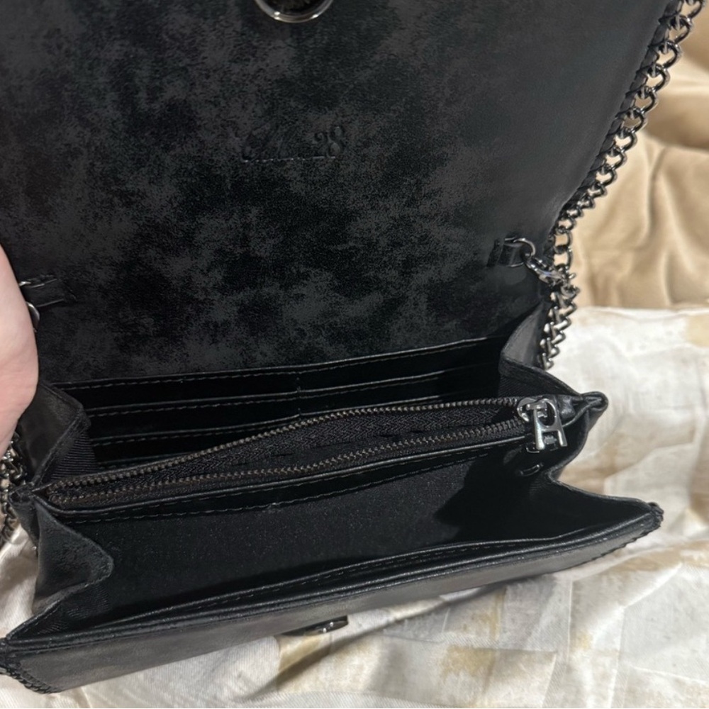 Chelsea 28  crossbody clutch black shimmer metallic removal strap bag - Picture 8 of 13